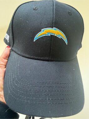 Black unisex chargers Baseball Cap with Yellow & Blue Bolt Logo
